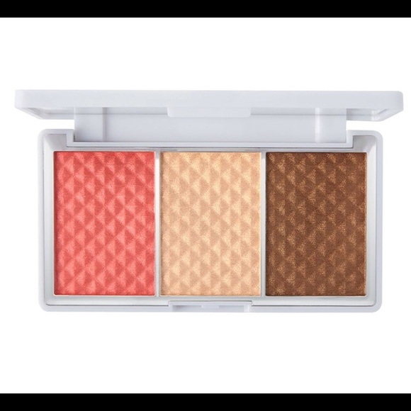 PUR Bronze & Brighten Cheek Palette - Picture 3 of 4